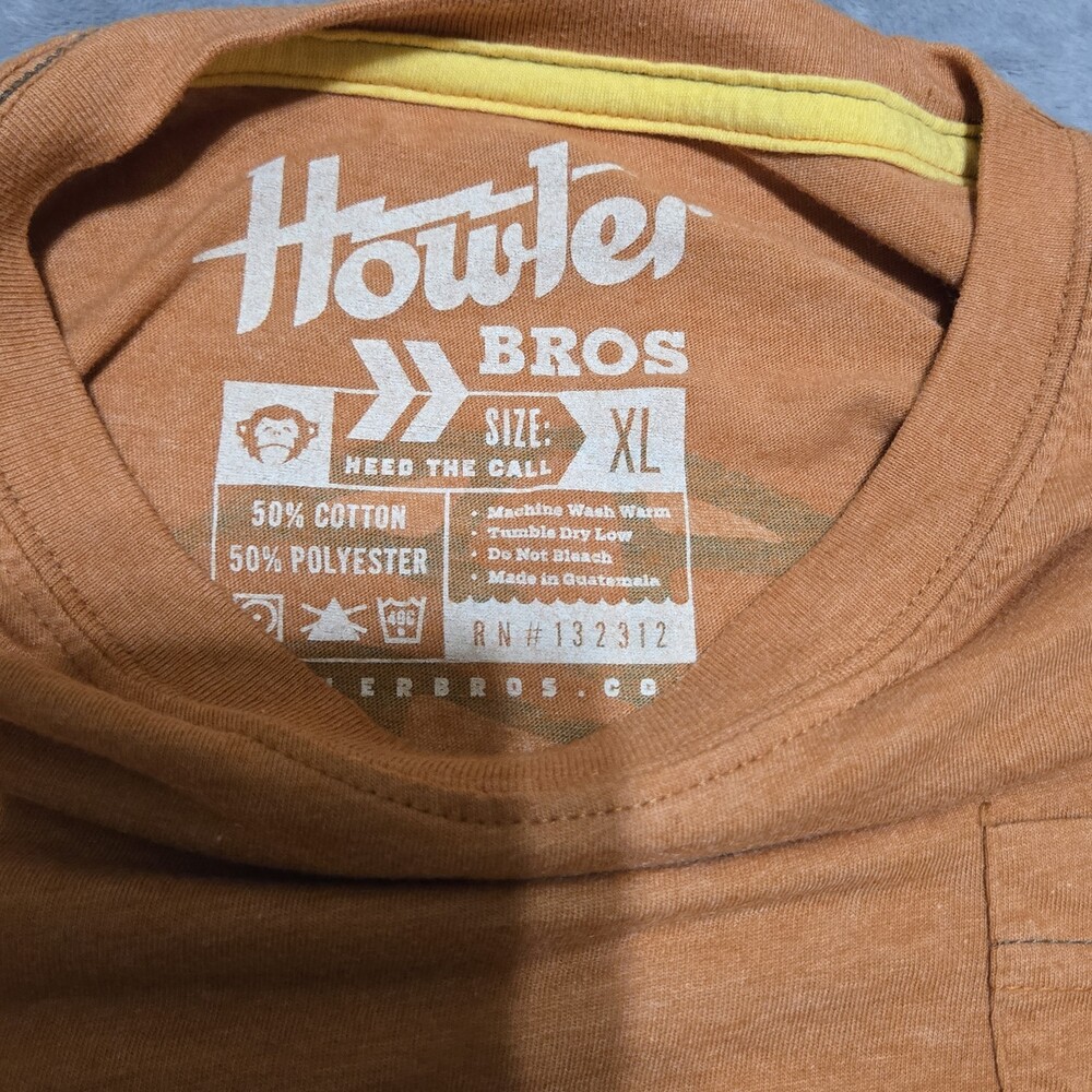 Howler Brothers Los Hermanos Badge Graphic T-Shirt Men's Size Xl Short Sleeve View 3